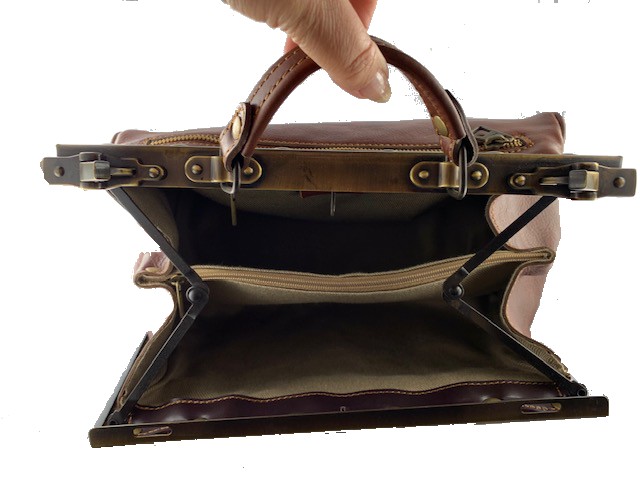 BORSA DA DONNA IN PELLE “MEDICO” con tracolla in pelle - immagine 4