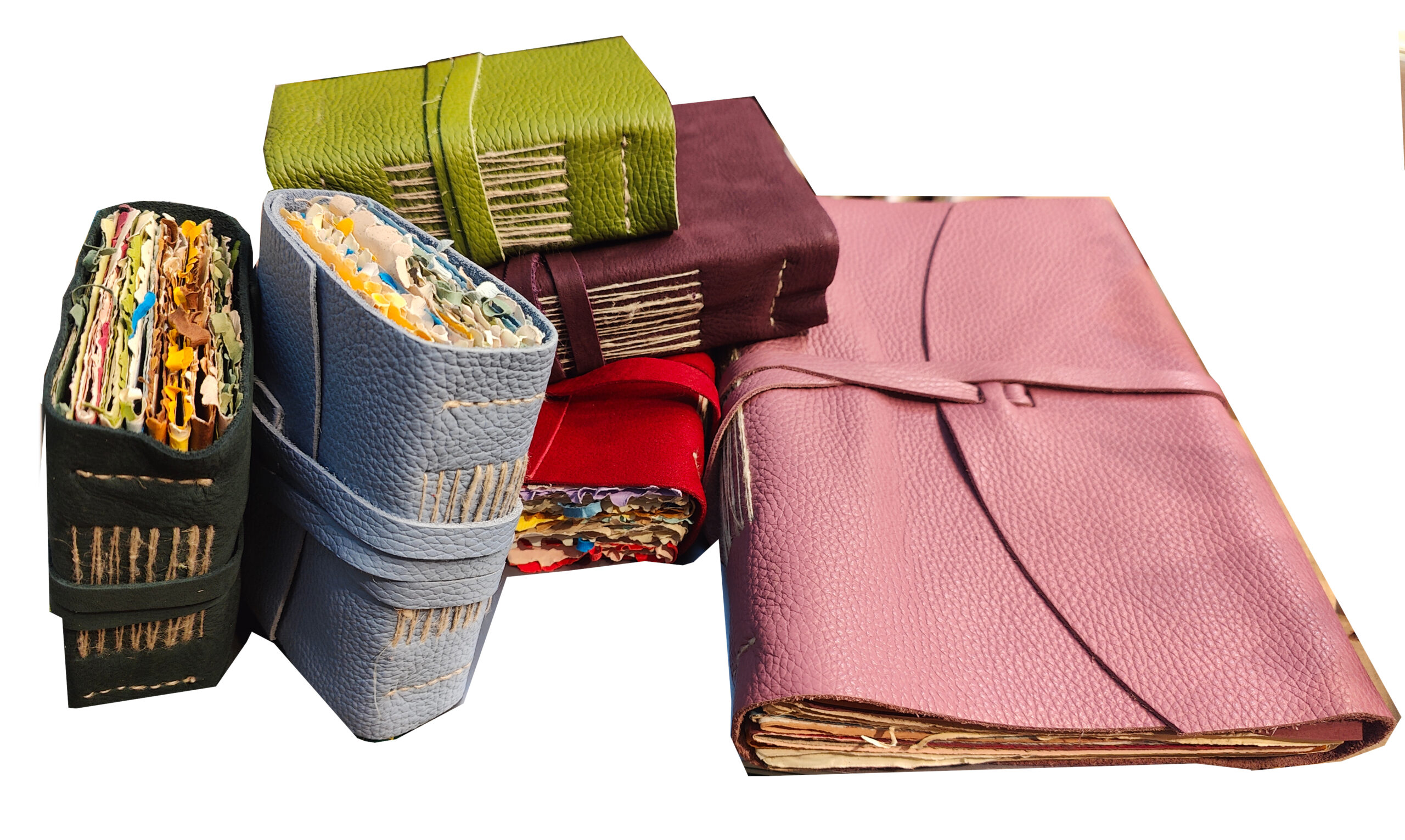 Diario in pelle “MICHELANGELO” – in carta semi-artigianale colorata, con orli sfrangiati a mano e quindi frastagliati. - immagine 27