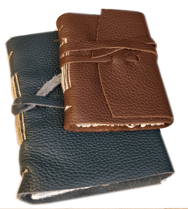 Diario in pelle “MICHELANGELO” – in carta semi-artigianale colorata, con orli sfrangiati a mano e quindi frastagliati. - immagine 2